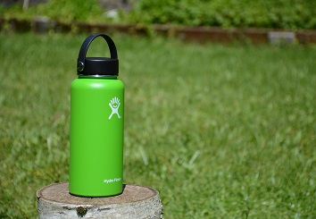 How to choose a qualified children's vacuum flask?