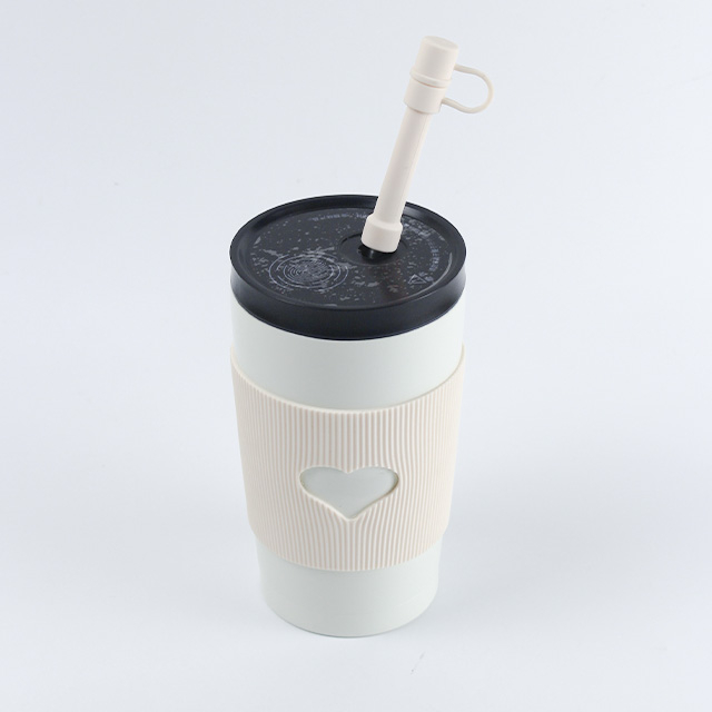 16oz Temperature Display Stainless Steel Double Wall Vacuum Insulated Cofee Tumblers With Slicon Cover 